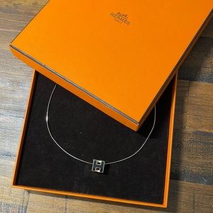 Auth Hermes H rose gold cube black lacquer pendant necklace